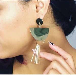 Gold tone geometric earrings